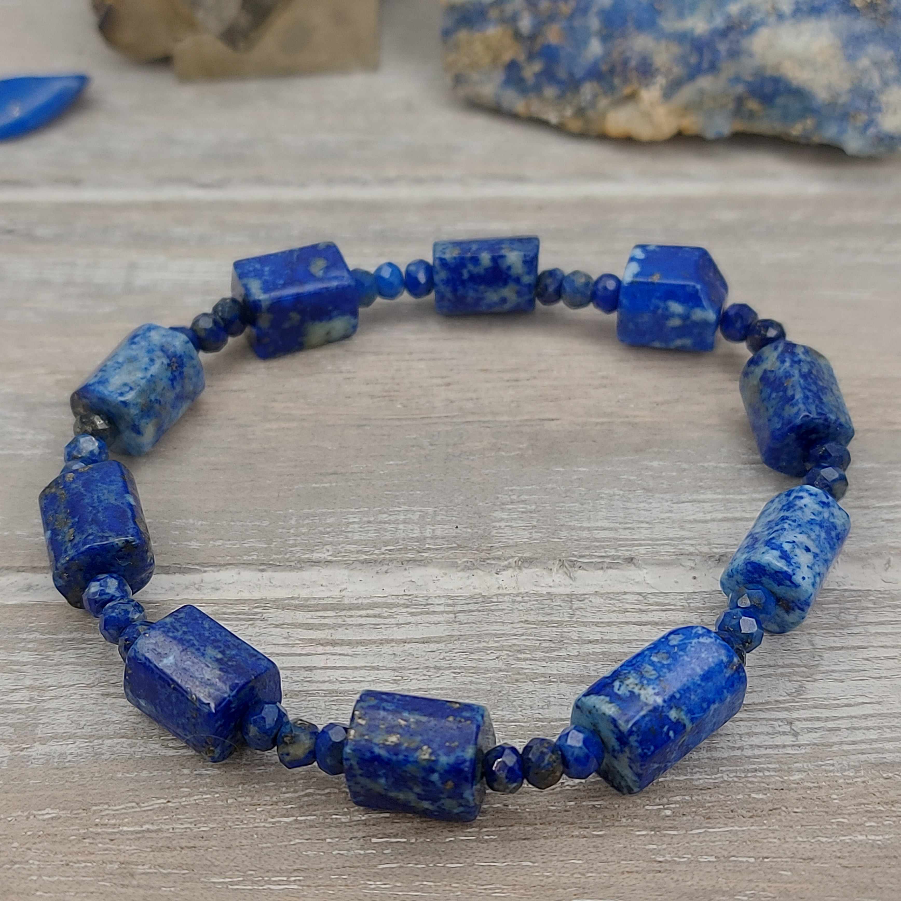 Lapis lazuli ásvány karkötő galéria kép