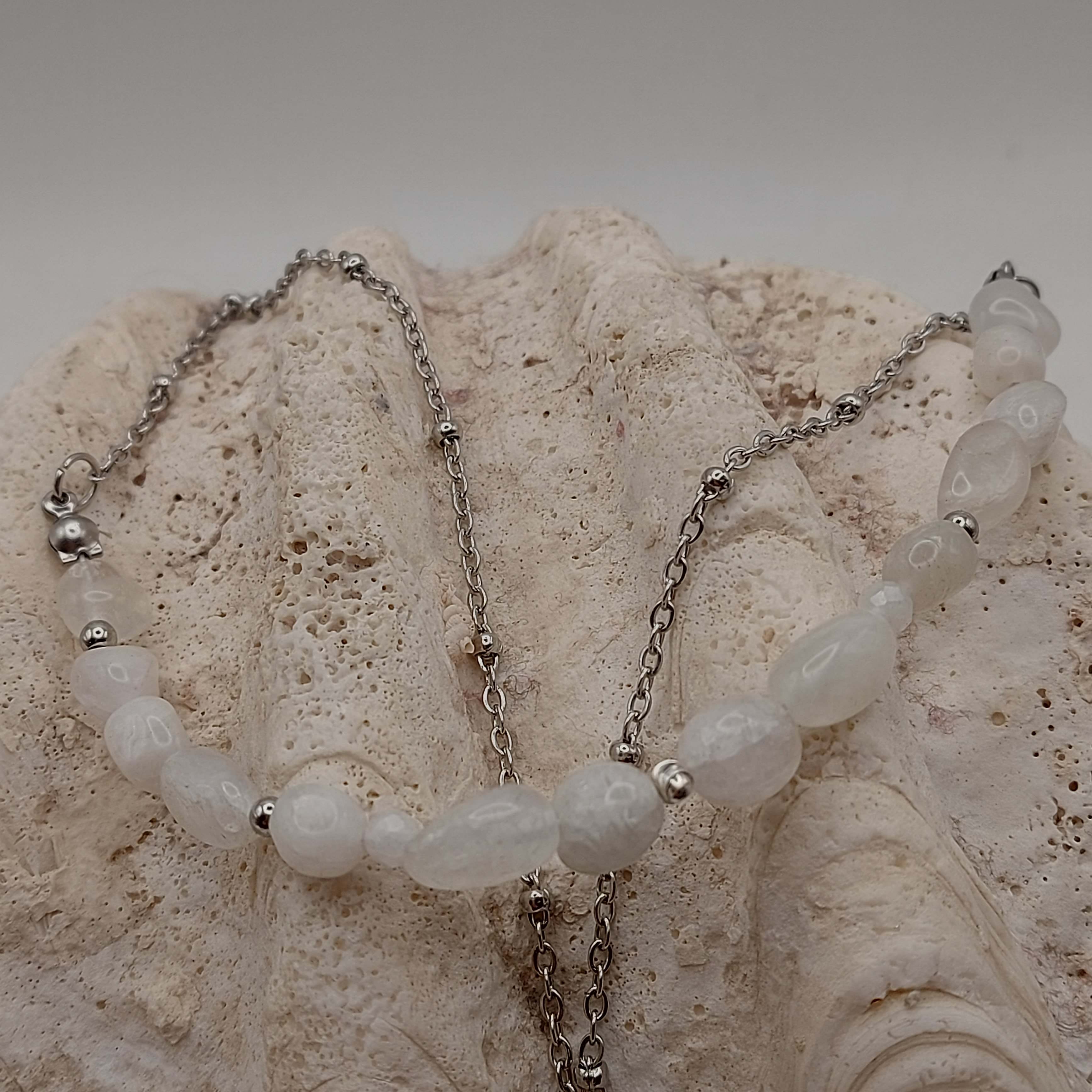 Holdkő ásvány nyaklánc nemesacéllal galéria kép