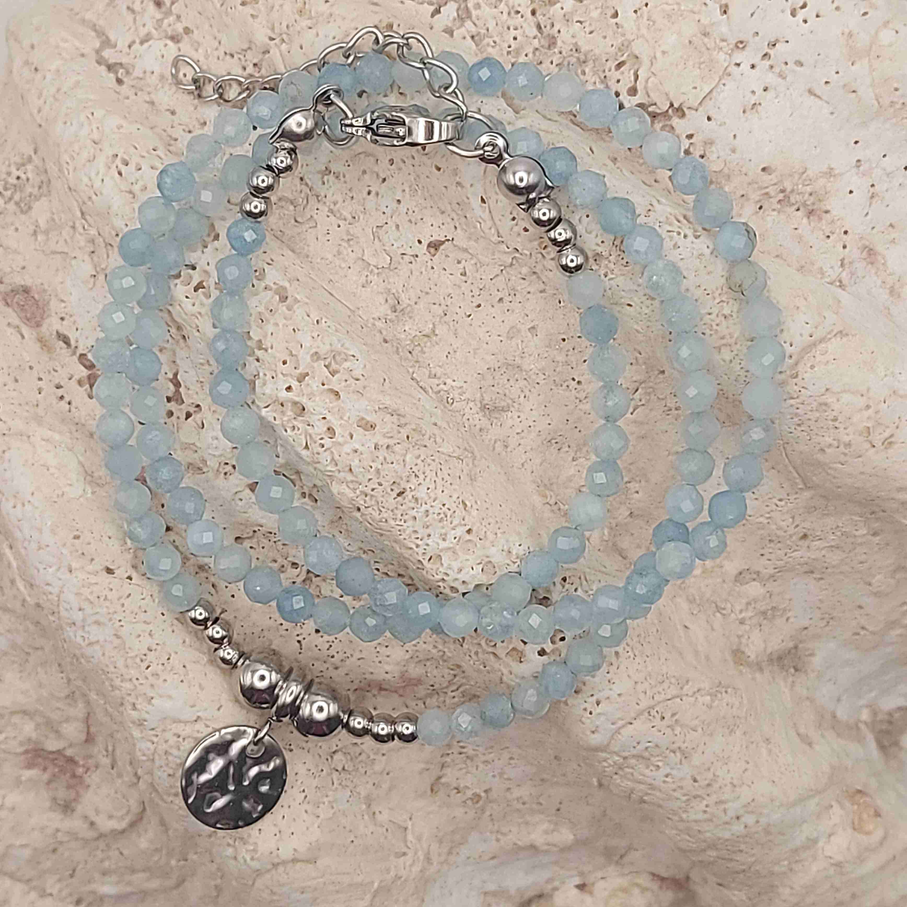 Akvamarin ásvány nyaklánc medállal galéria kép